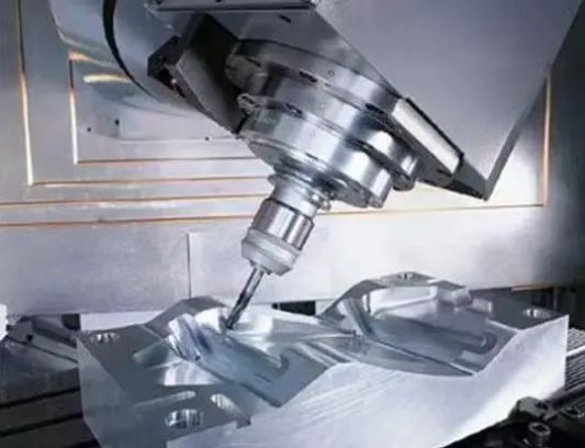 搖籃式五軸與主軸擺動(dòng)式五軸區(qū)別